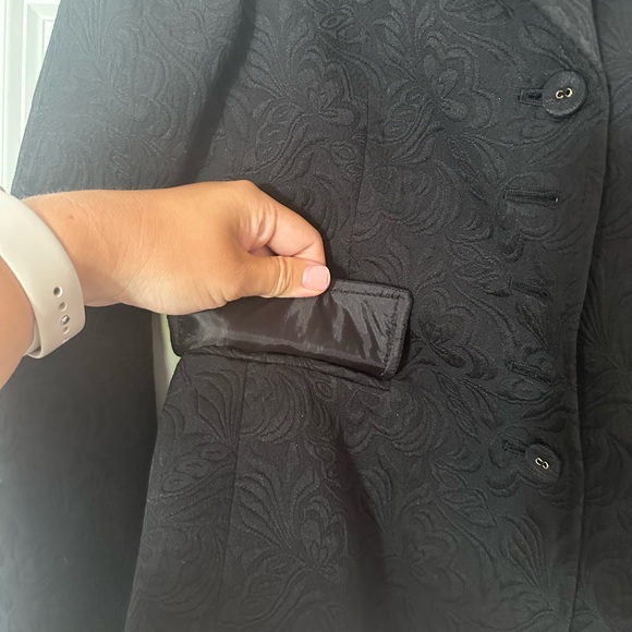 Anne Klein Women's Elegant Black Suit Jacket - Picture 5 of 11